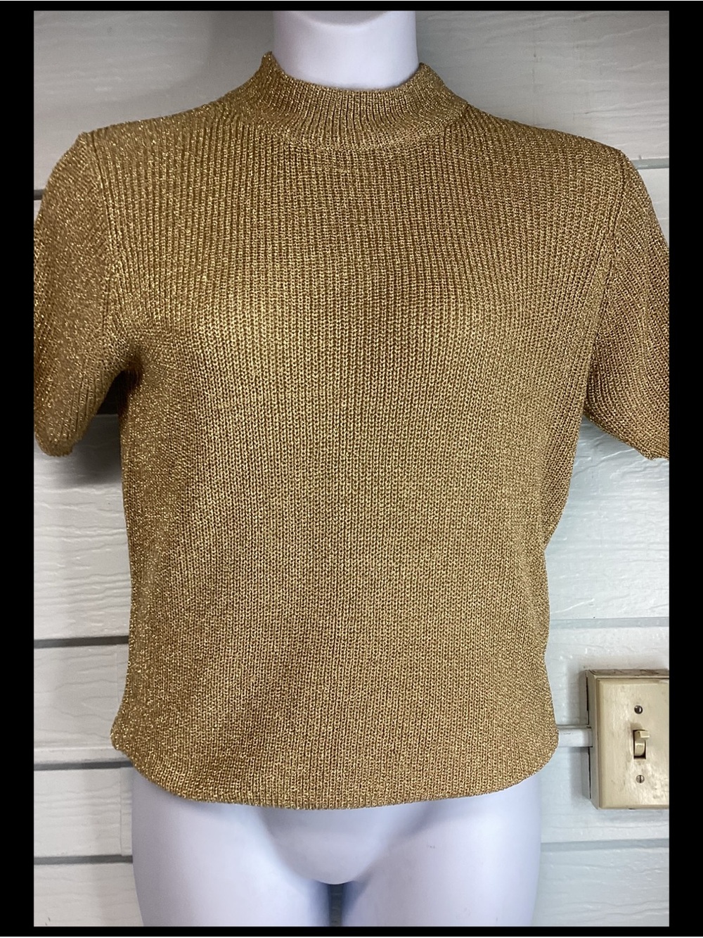 Gold Metallic Knit Mock Neck Top.62 - Picture 1 of 4
